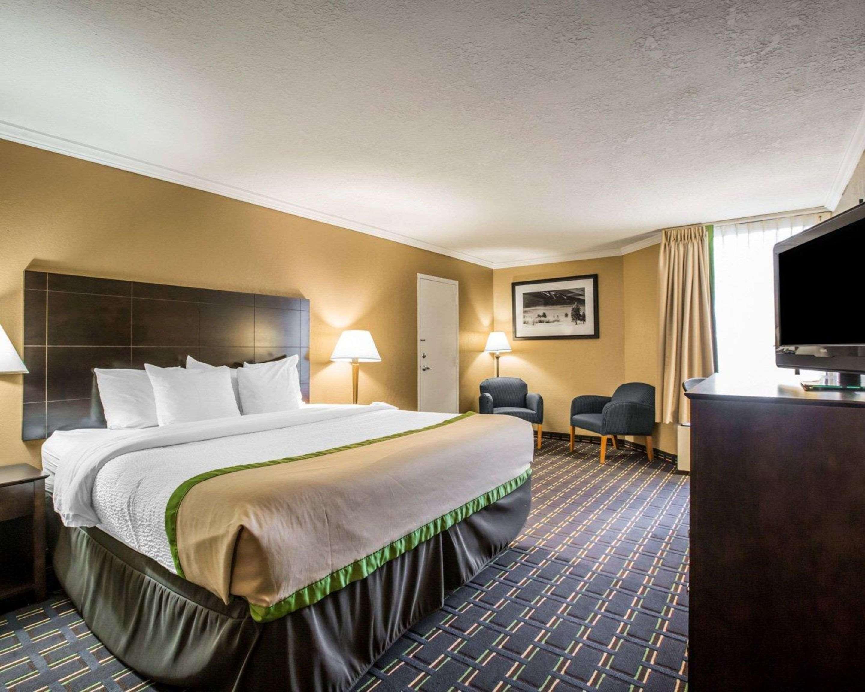 פלטצ'ר Clarion Inn Asheville Airport מראה חיצוני תמונה