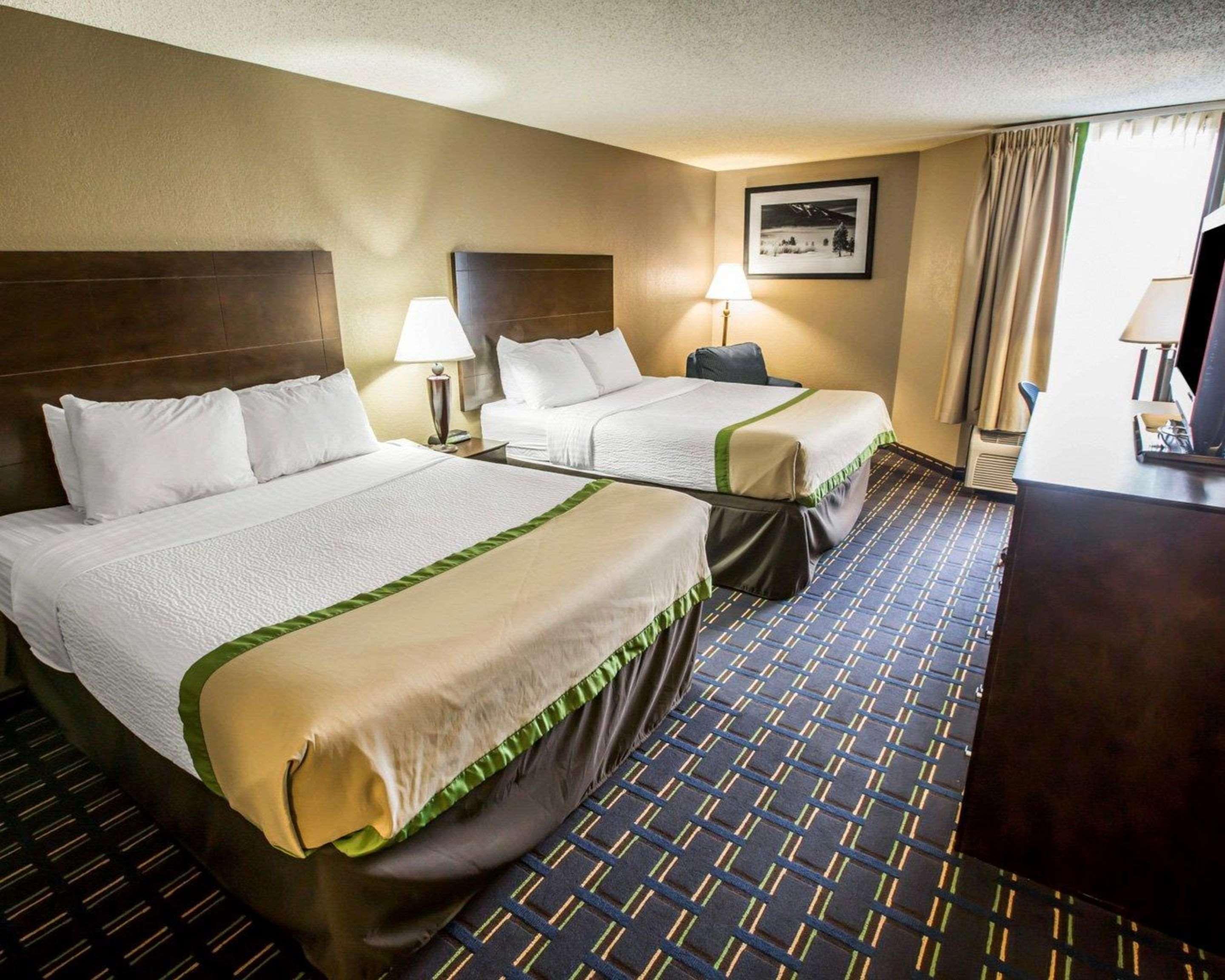 פלטצ'ר Clarion Inn Asheville Airport מראה חיצוני תמונה