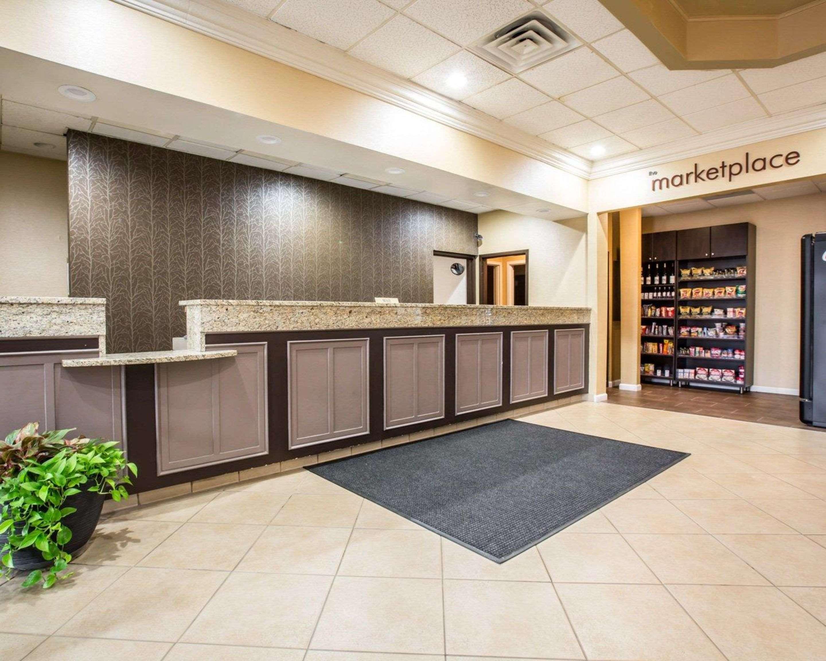 פלטצ'ר Clarion Inn Asheville Airport מראה חיצוני תמונה