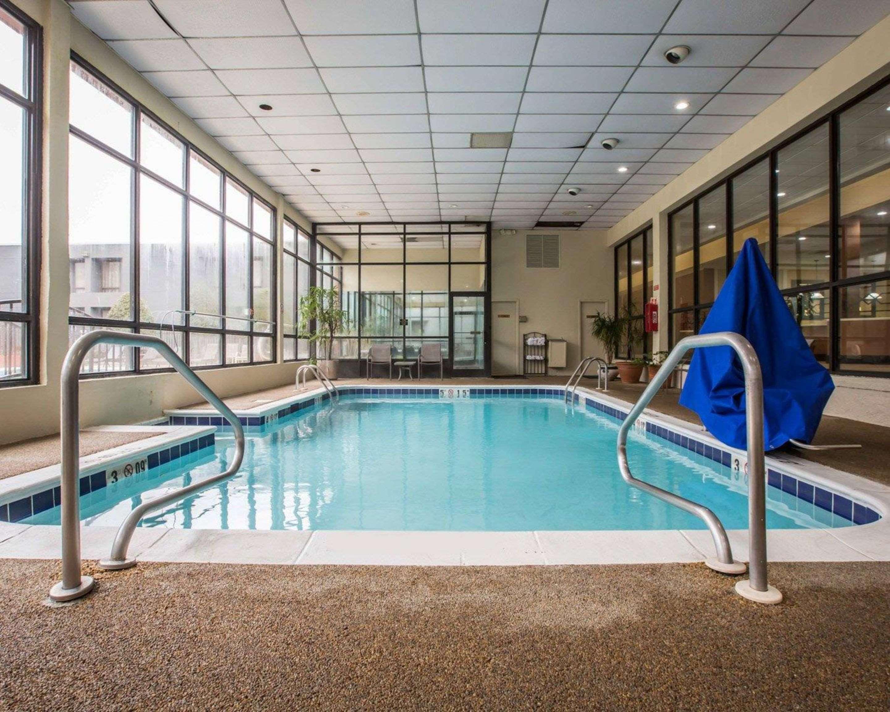 פלטצ'ר Clarion Inn Asheville Airport מראה חיצוני תמונה