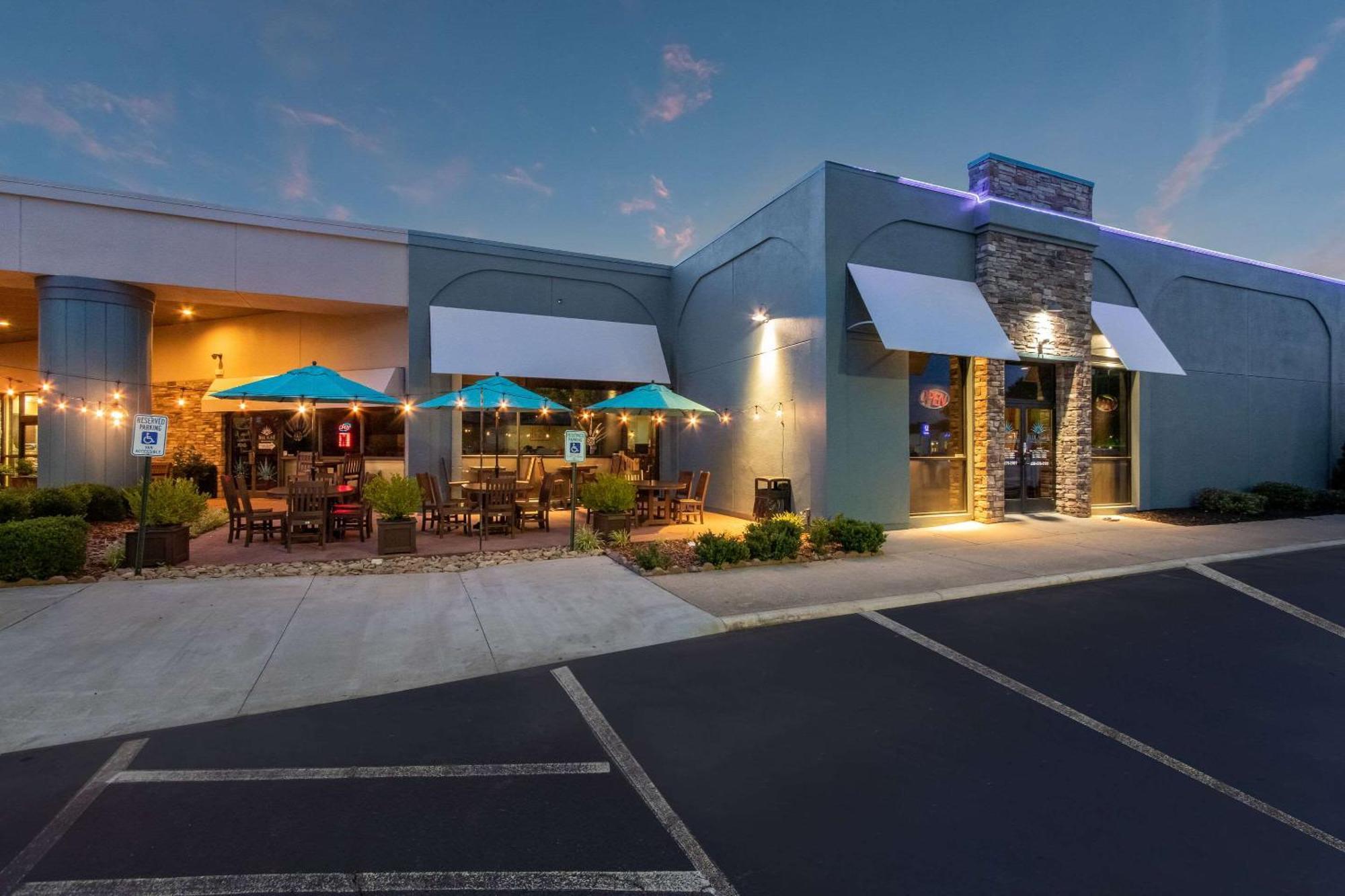 פלטצ'ר Clarion Inn Asheville Airport מראה חיצוני תמונה