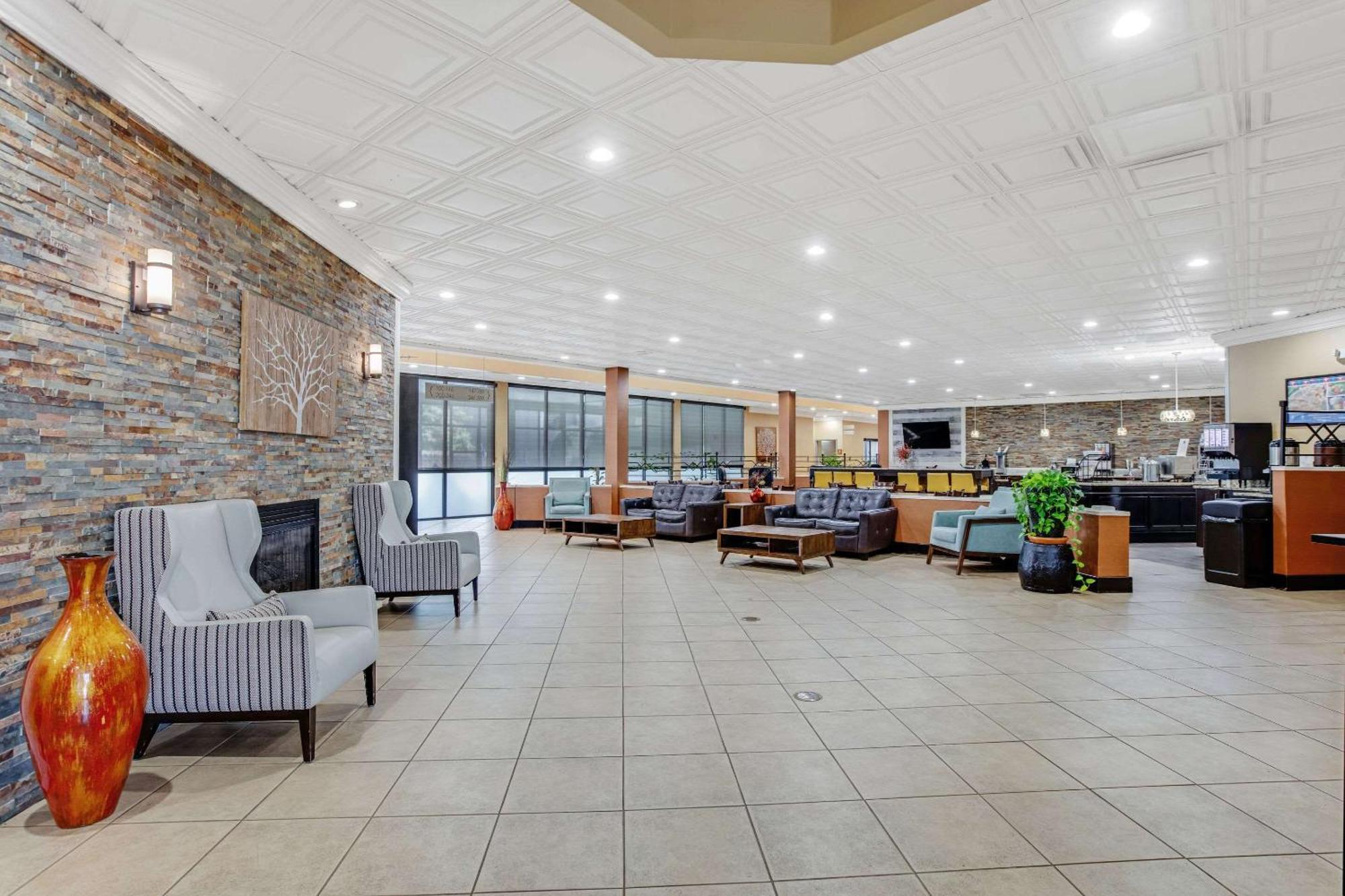 פלטצ'ר Clarion Inn Asheville Airport מראה חיצוני תמונה