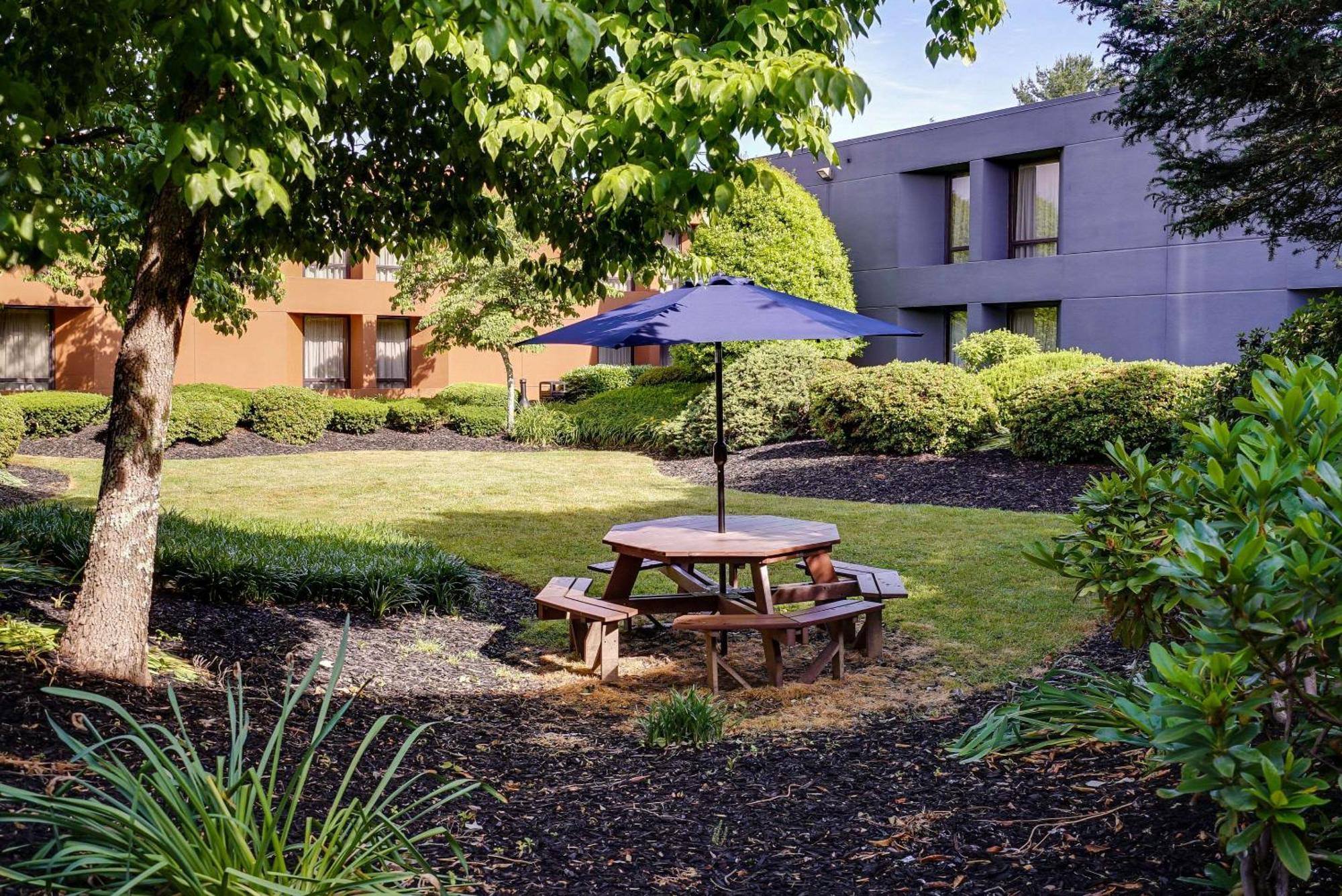 פלטצ'ר Clarion Inn Asheville Airport מראה חיצוני תמונה