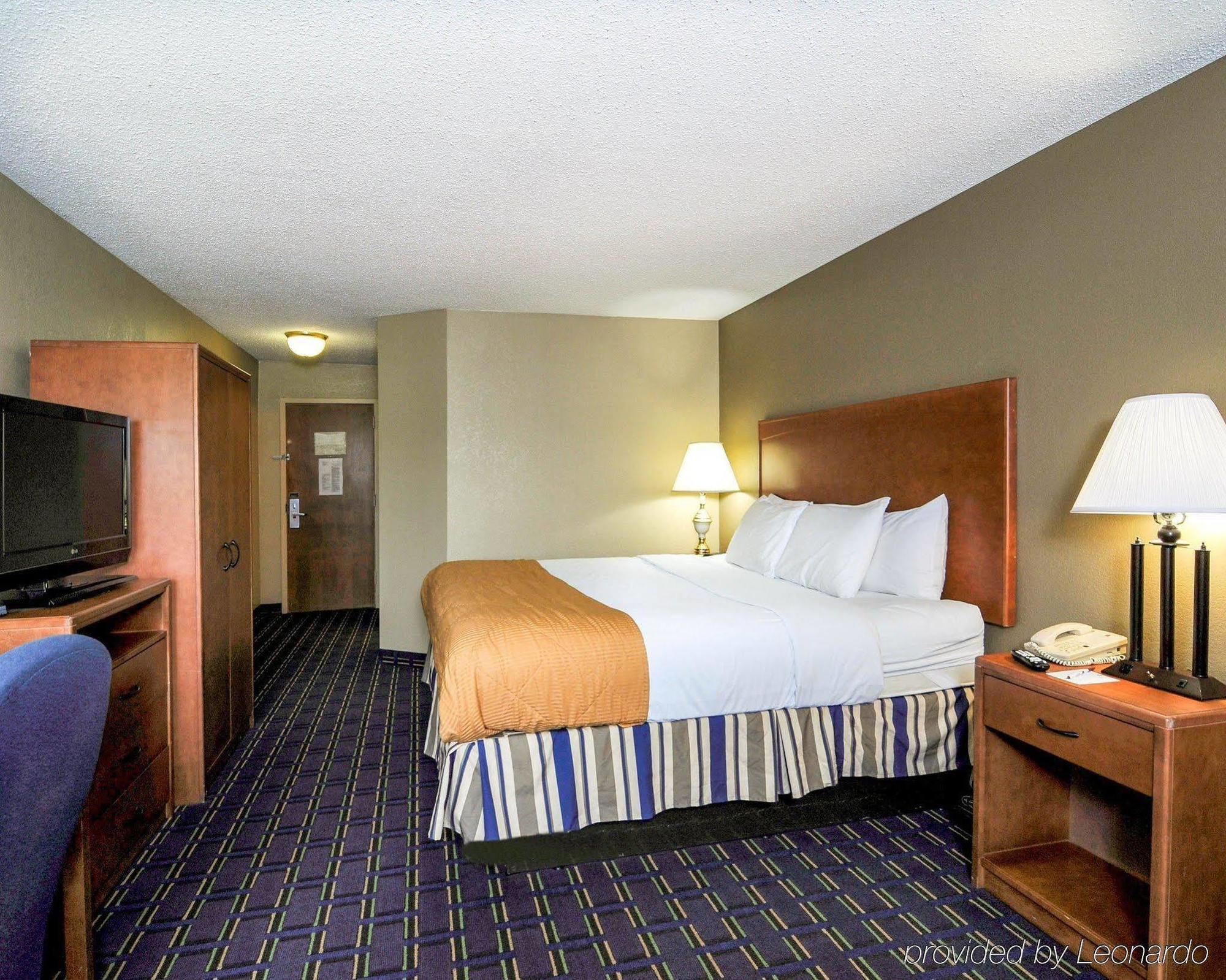 פלטצ'ר Clarion Inn Asheville Airport מראה חיצוני תמונה